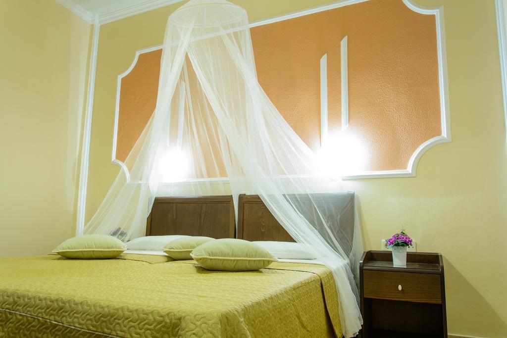 Sirena Beach Gouvia Luaran gambar